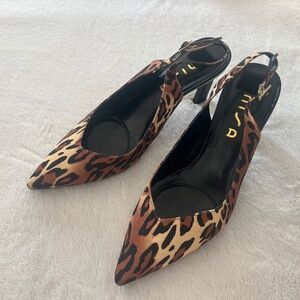 Unisa Brown Leopard sling back Pumps 9.5 M